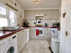Kitchen- click for photo gallery